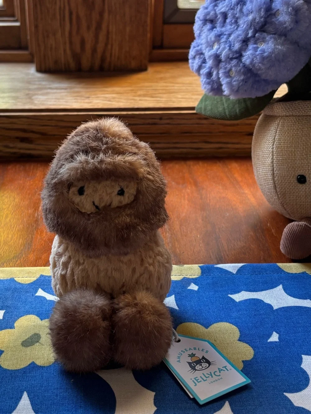 Jellycat Amuseables Peanut ‘Yeti’ BNWT 100% Authentic